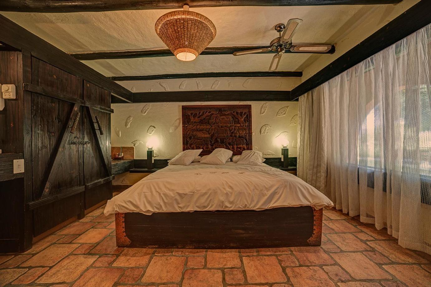 Mount Etjo Safari Lodge Kalkfeld Luaran gambar
