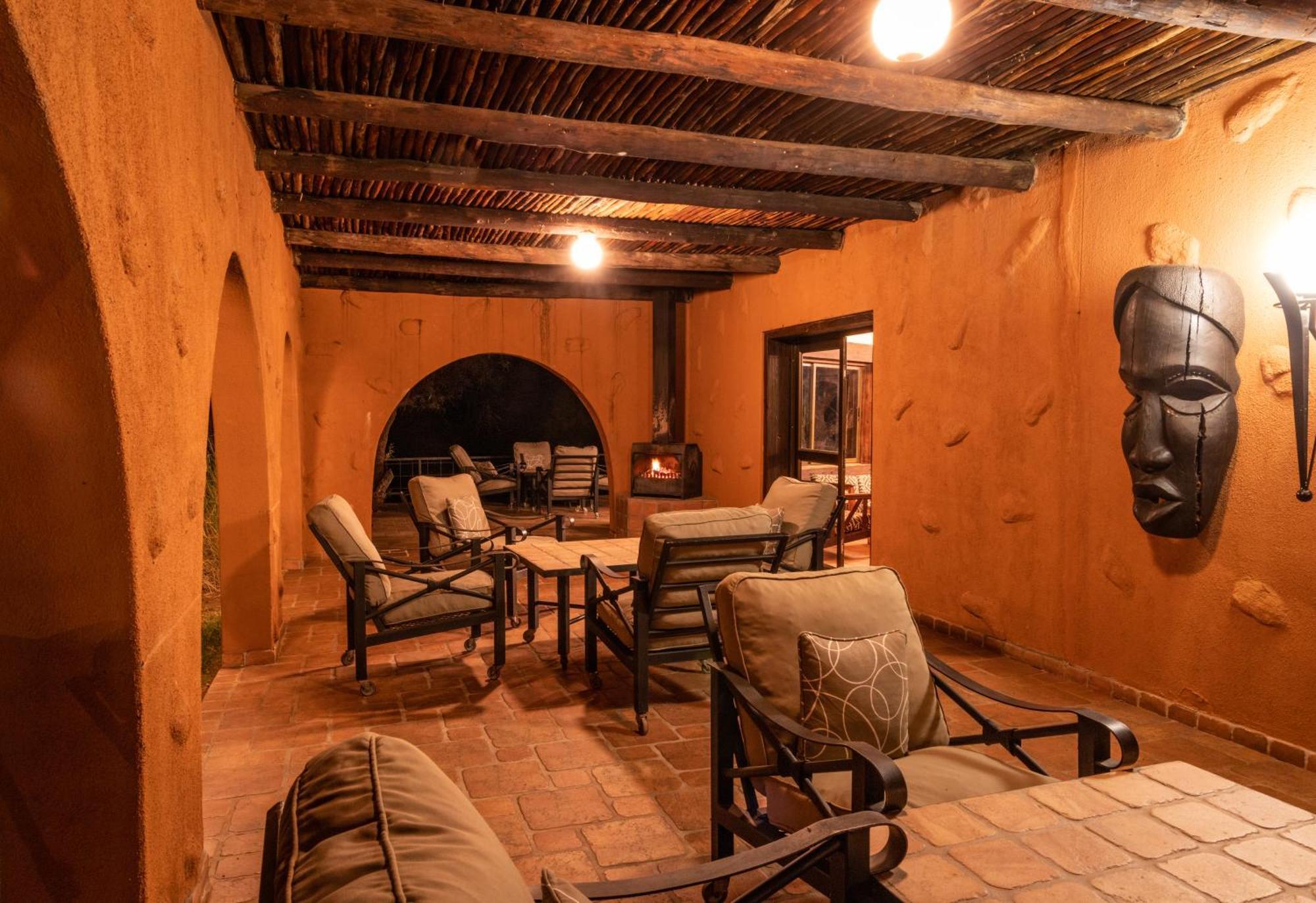 Mount Etjo Safari Lodge Kalkfeld Luaran gambar