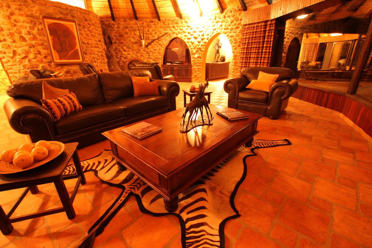 Mount Etjo Safari Lodge Kalkfeld Luaran gambar